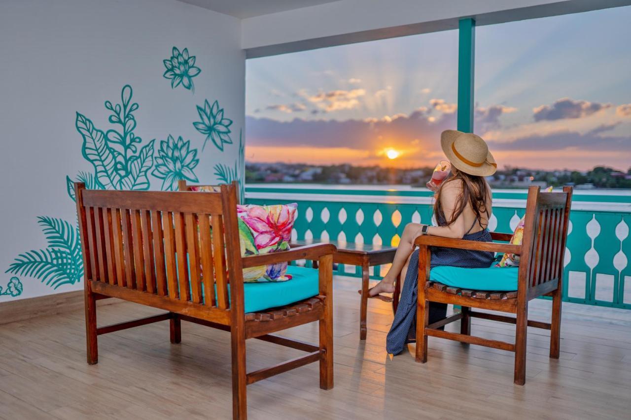 Hotel Casa Turquesa Flores Eksteriør billede