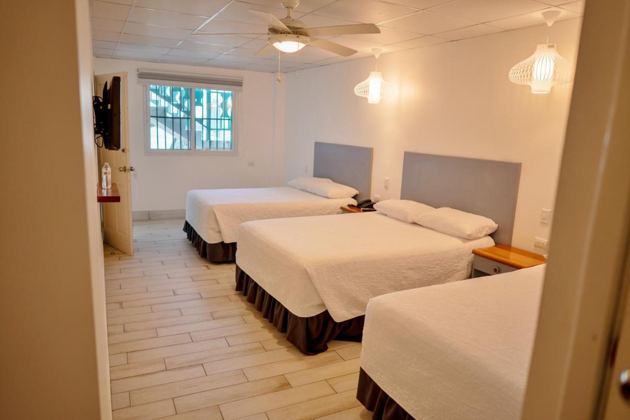 Hotel Casa Turquesa Flores Eksteriør billede