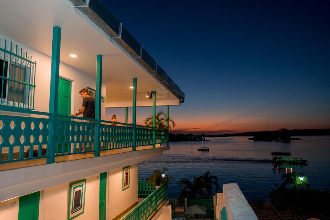 Hotel Casa Turquesa Flores Eksteriør billede